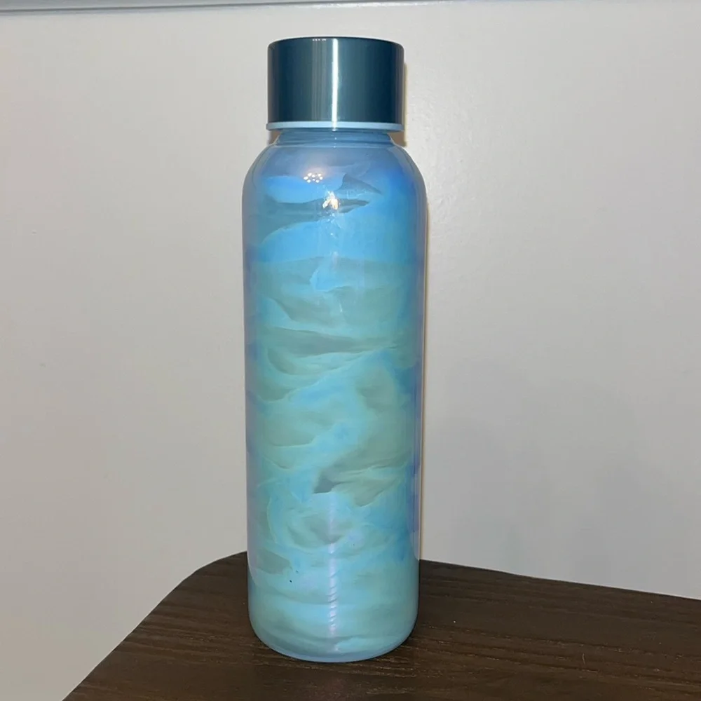 Starbucks 2024‎ Iridescent Aqua Luster Glass Water Bottle Tumbler.